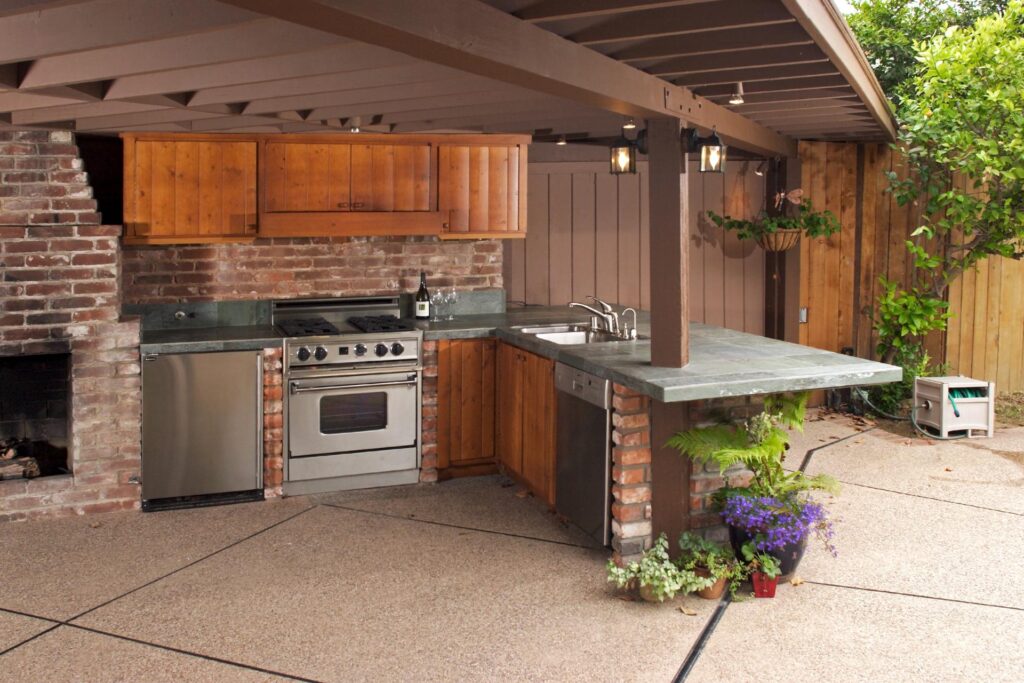 an outdoor kitchen installed by Lakeside Luxury Pools